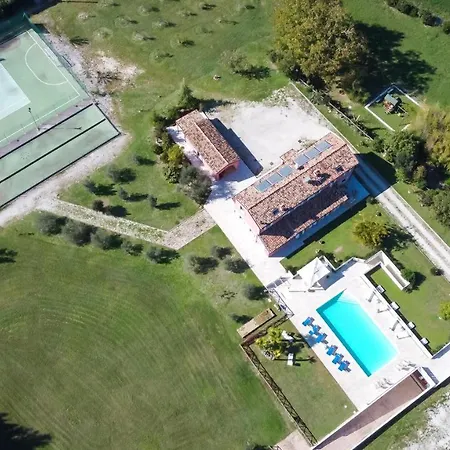 Cascina Marianna 12&4, Emma Villa *