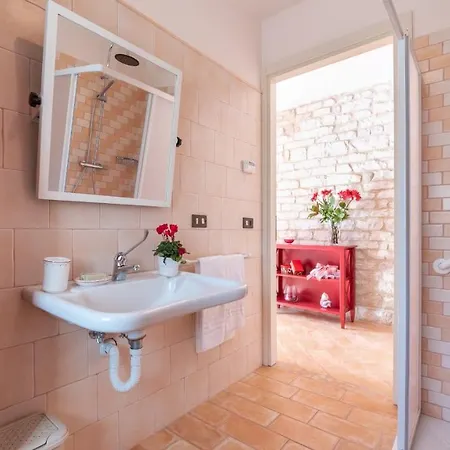 Villa Cascina Marianna 12&4, Emma *