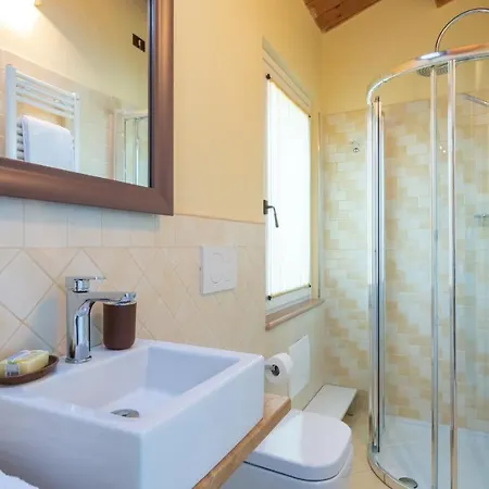 Cascina Marianna 12&4, Emma Villa *