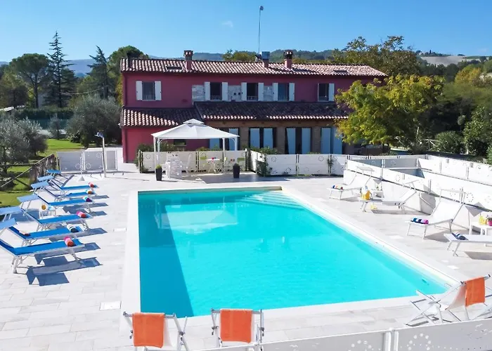 Villa Cascina Marianna 12&4, Emma Fossombrone