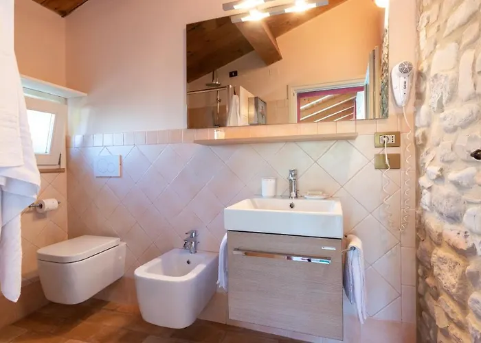 Cascina Marianna 12&4, Emma Villa