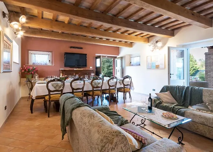 Cascina Marianna 12&4, Emma Fossombrone