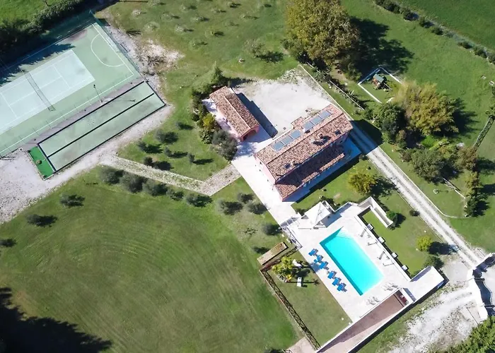 Cascina Marianna 12&4, Emma Villa *