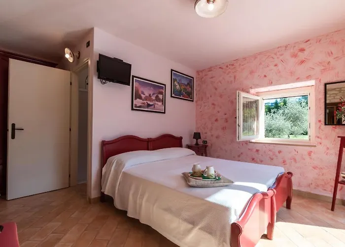 Villa Cascina Marianna 12&4, Emma